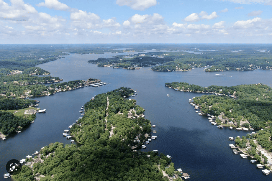 The weekend getway destination of Lake of the Ozarks | The Dating Divas
