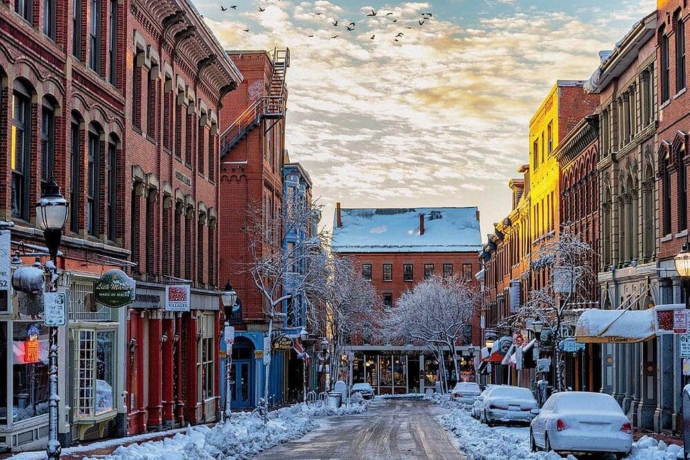 This wintry scene in Portland, Maine looks perfect for romantic weekend getaways. | The Dating Divas