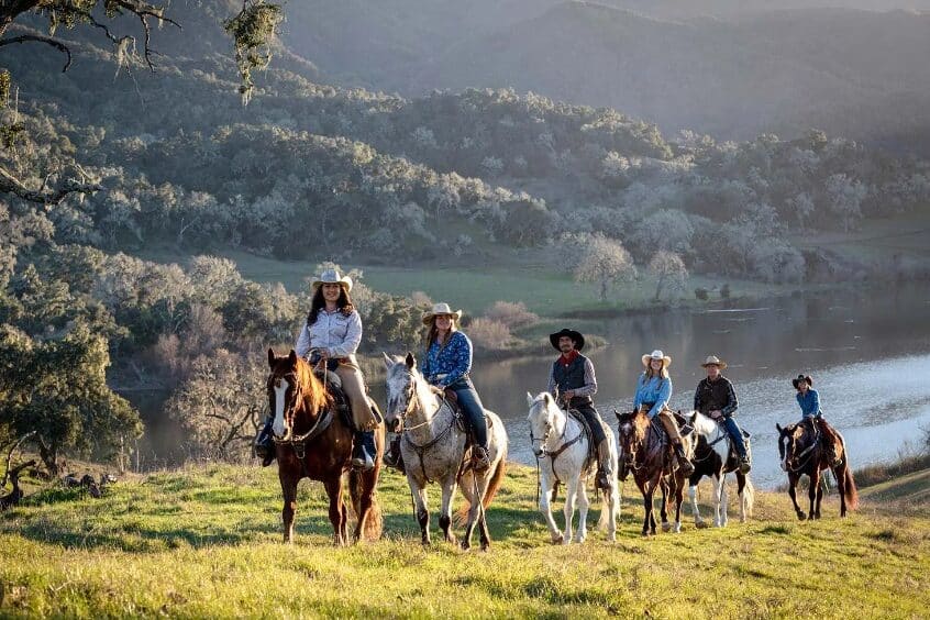 Spring Break ideas that include horseback riding | The Dating Divas