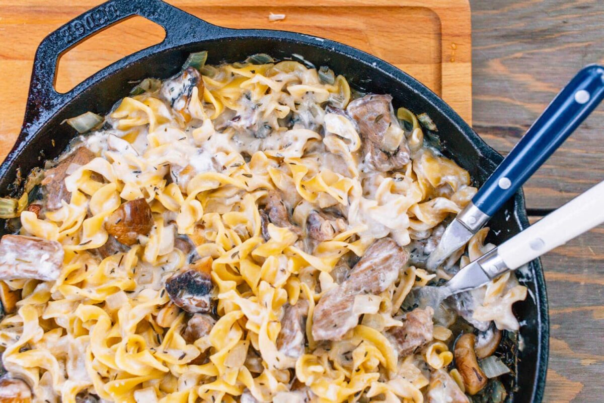 Do you need easy camping meals? Try this one-pot beef stroganoff! | The Dating Divas