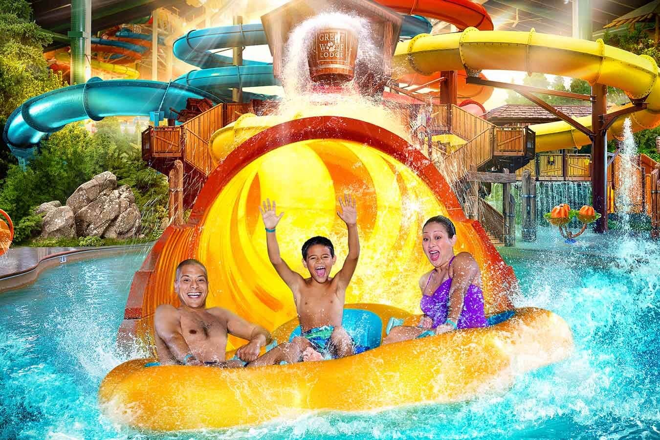 Spring break ideas for families at an indoor water park | The Dating Divas