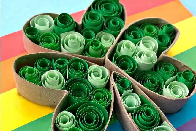 St. Patrick's Day Pot of Gold Craft  Construction paper crafts, St  patricks day crafts for kids, St patrick's day crafts