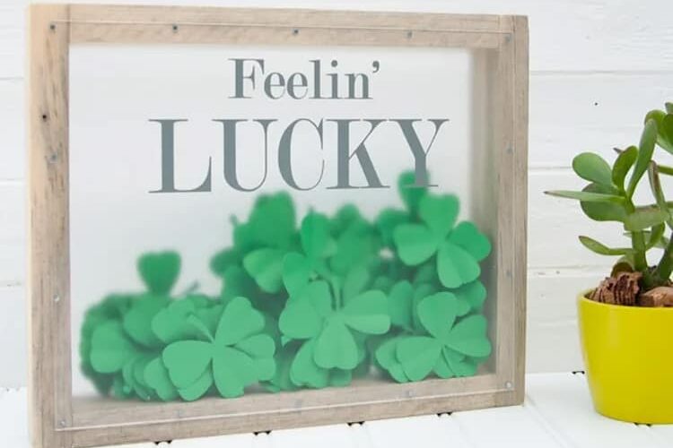 Creative DIY St. Patrick's Day decor. | The Dating Divas