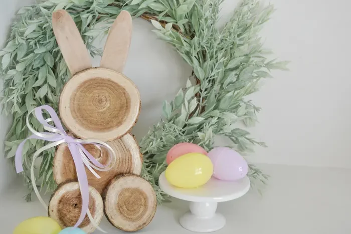 Make this cute scrap wood bunny for fun farmhouse-themed Easter decorations! | The Dating Divas