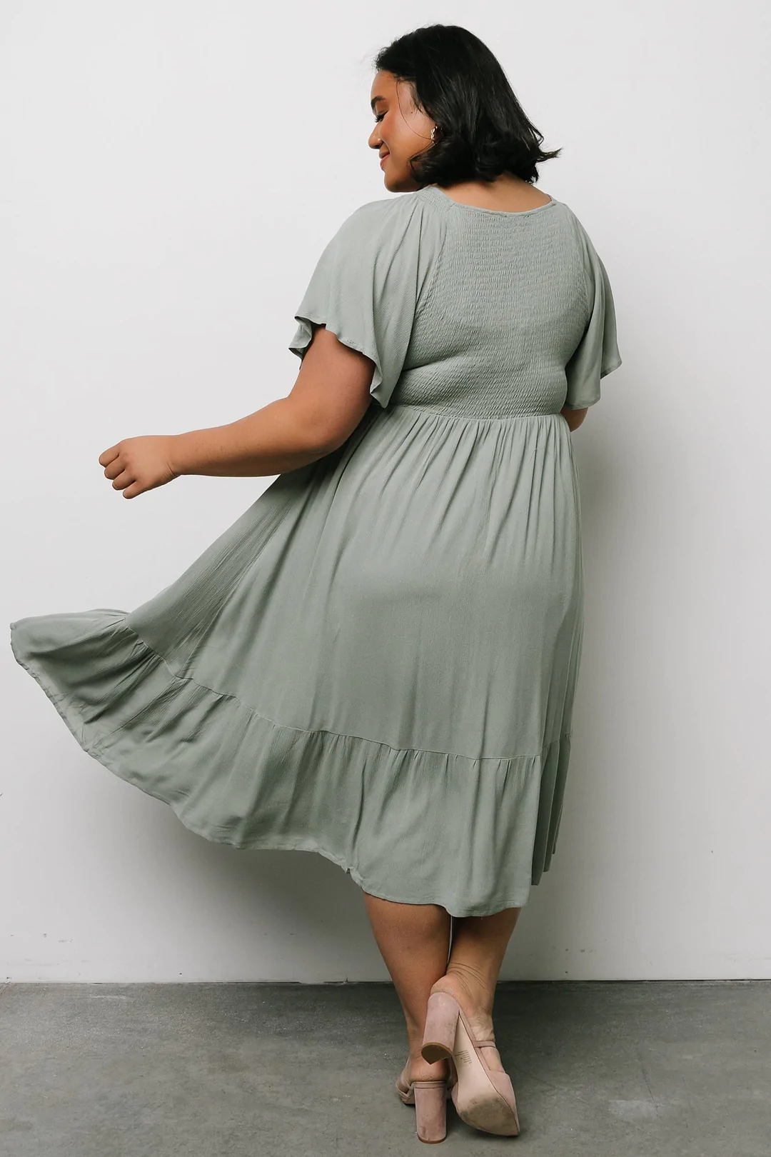 Check out these flowy sage Easter dresses this year. | The Dating Divas