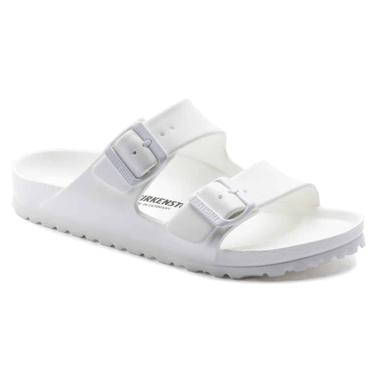 Need great gifts for pregnant women? Slip-on sandals are a good option! | The Dating Divas