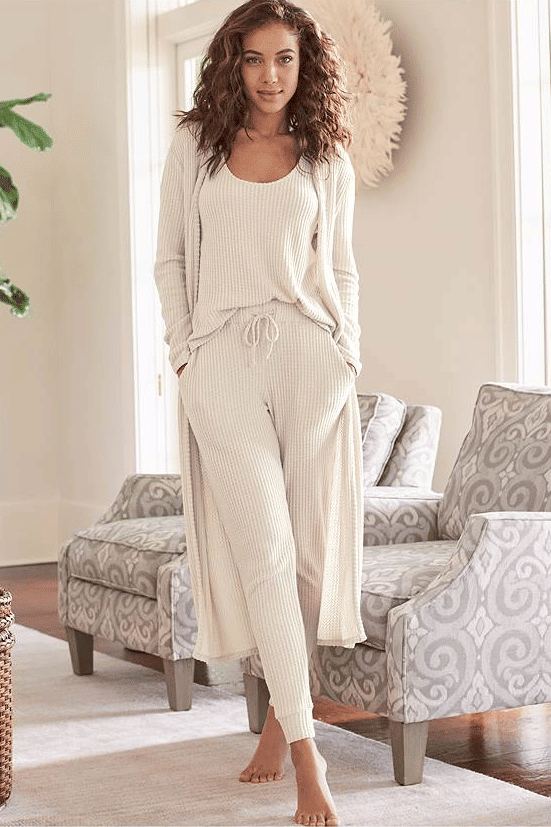We love the long duster that goes with this waffle loungewear set. | The Dating Divas