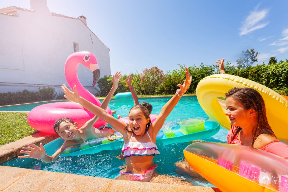 8 Fun Games for your Next Pool Party - Hastings Water Works