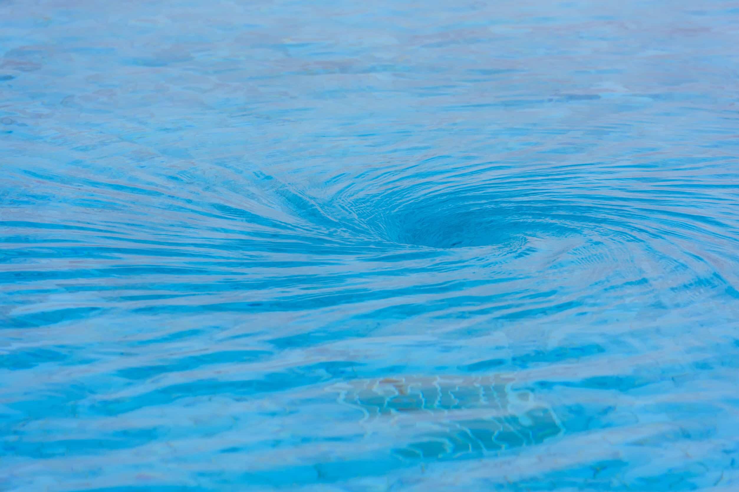 Make a whirlpool while playing pool games with your friends! | The Dating Divas