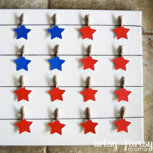 We love this DIY 4th of July decor project from Artsy Fartsy Mama. | The Dating Divas 