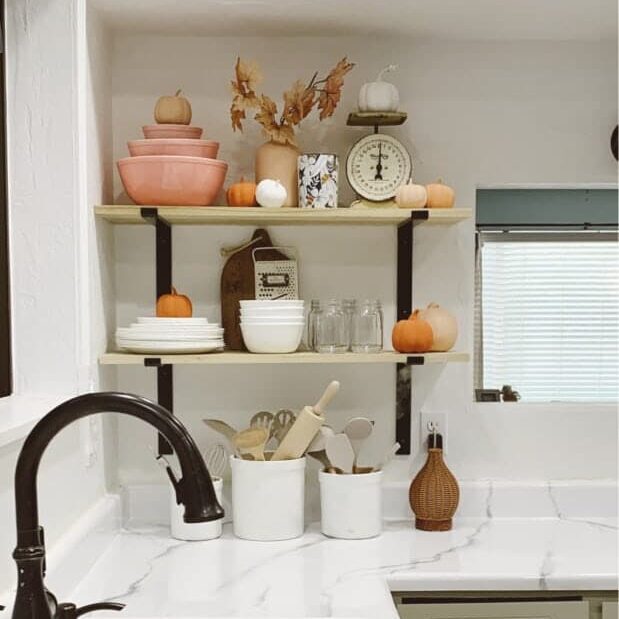 Open kitchen shelves are perfect for DIY home decor! | The Dating Divas