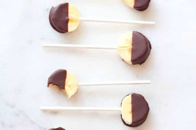 Chocolate and banana pop snack ideas for kindergartners | The Dating Divas