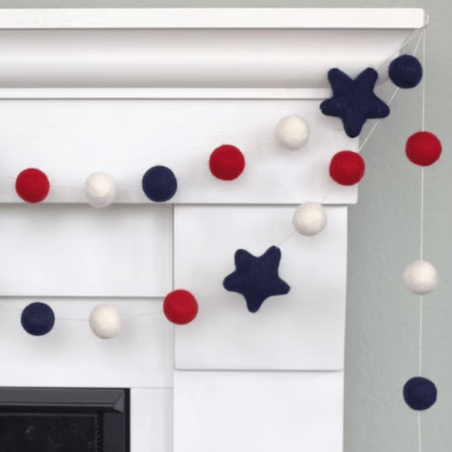 This garland spruces up your mantle and works great for your patriotic decor! | The Dating Divas