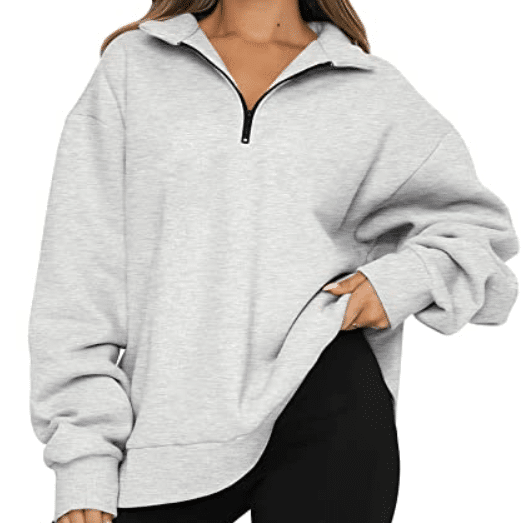 Oversized sweatshirts are a MUST when it comes to fall clothes! | The Dating Divas 