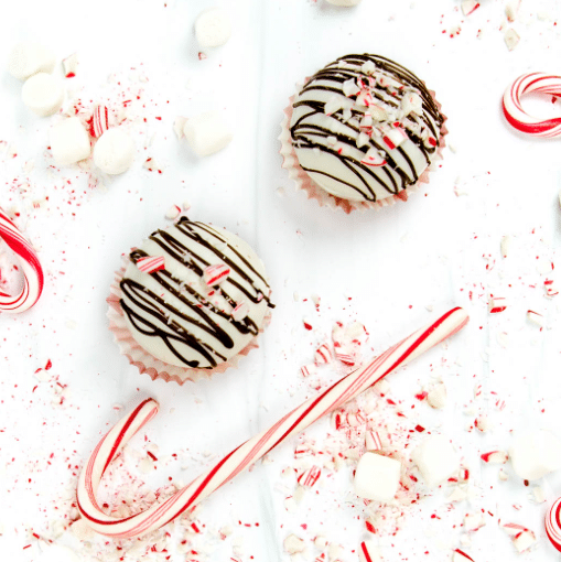 Hot cocoa bombs are easy to make, and they make tasty Christmas treats for teachers! | The Dating Divas 