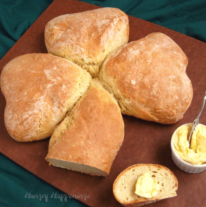 This Irish soda bread recipe is perfect for your St. Patrick's Day food ideas. | The Dating Divas 