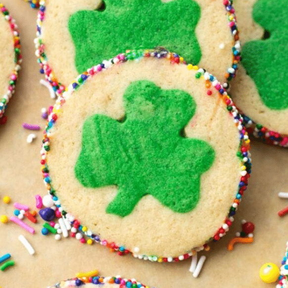 St. Patrick's Day cookies are a staple for your St. Patrick's Day party food. | The Dating Divas 