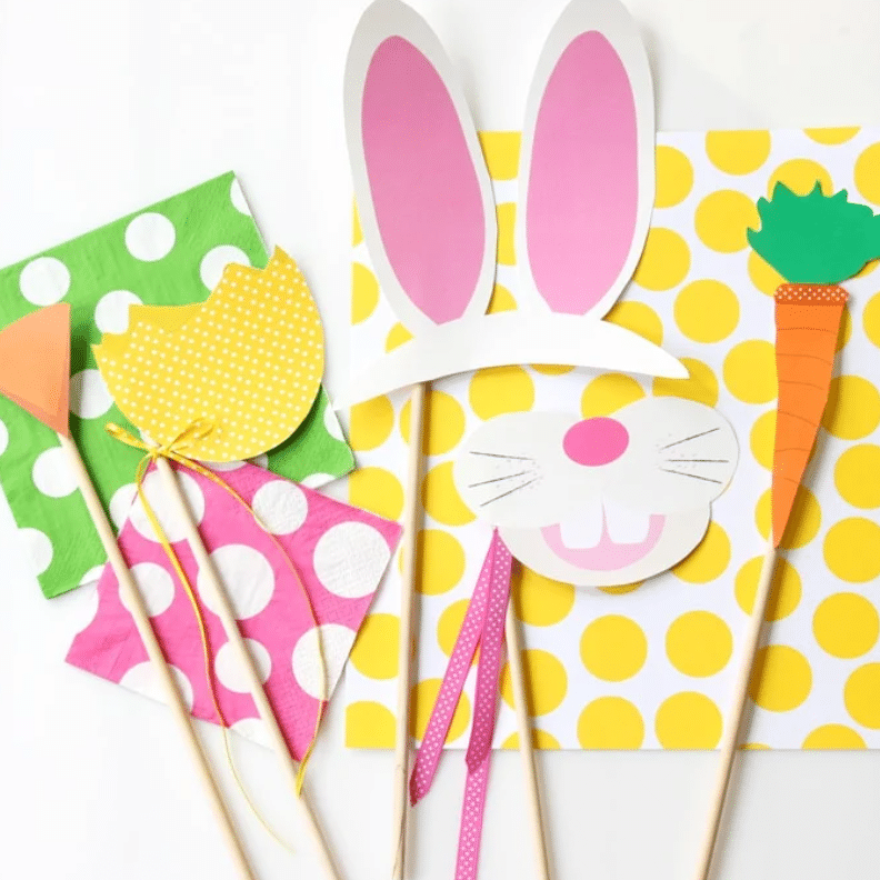 These Easter crafts can double as photo booth props! | The Dating Divas 