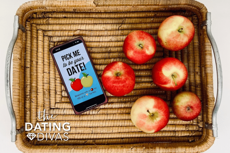 Check out this cute apple picking date night digital invite! | The Dating Divas 