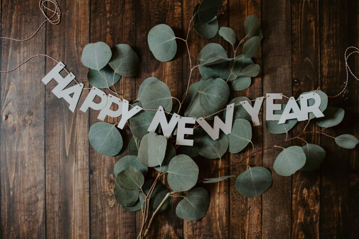 Start off 2025 by reading these inspiring New Year quotes! | The Dating Divas 