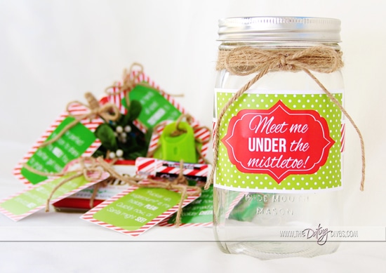 DIY Mistletoe Christmas Gift with Printables