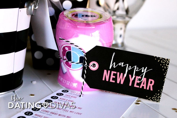 9 New Years Eve Kiss Me Kit Ideas - 23