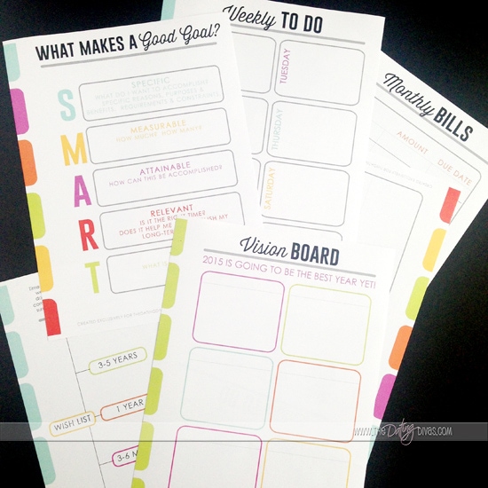 Get a jumpstart on your goals and New Year's Resolutions for 2015 with this adorable goal setting guide from www.thedatingdivas.com