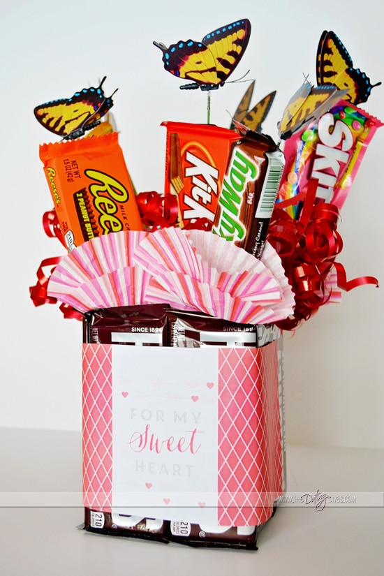 Easy DIY Candy Bouquet for Valentine's Day